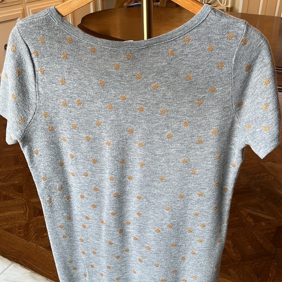 Loft Short Sleeve Grey Sweater with Metallic Gold Polkadots Sz S - Picture 2 of 6